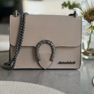 Marina Galanti nude chain  bag